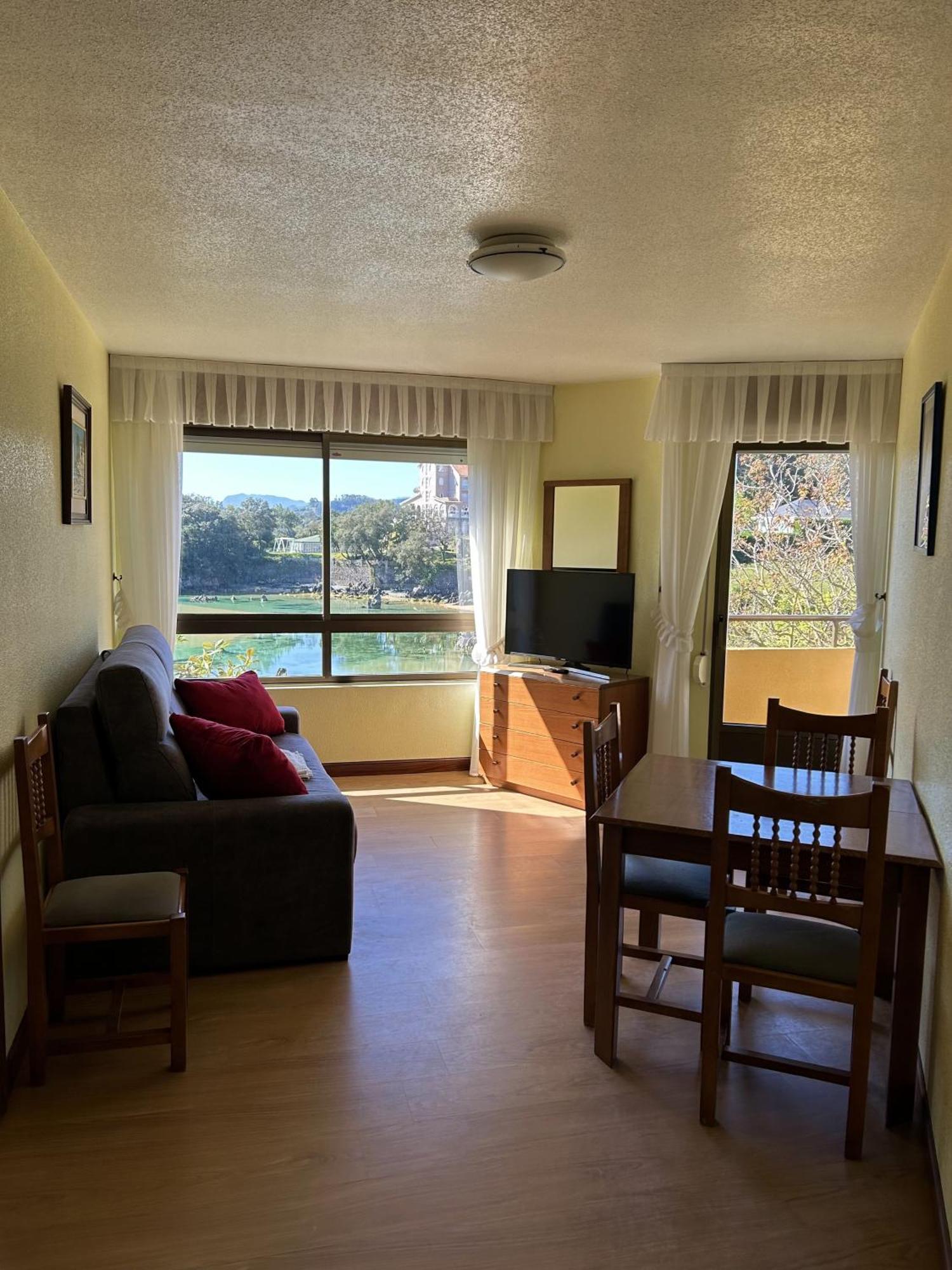 Apartamentos De La Hoz Isla Luaran gambar