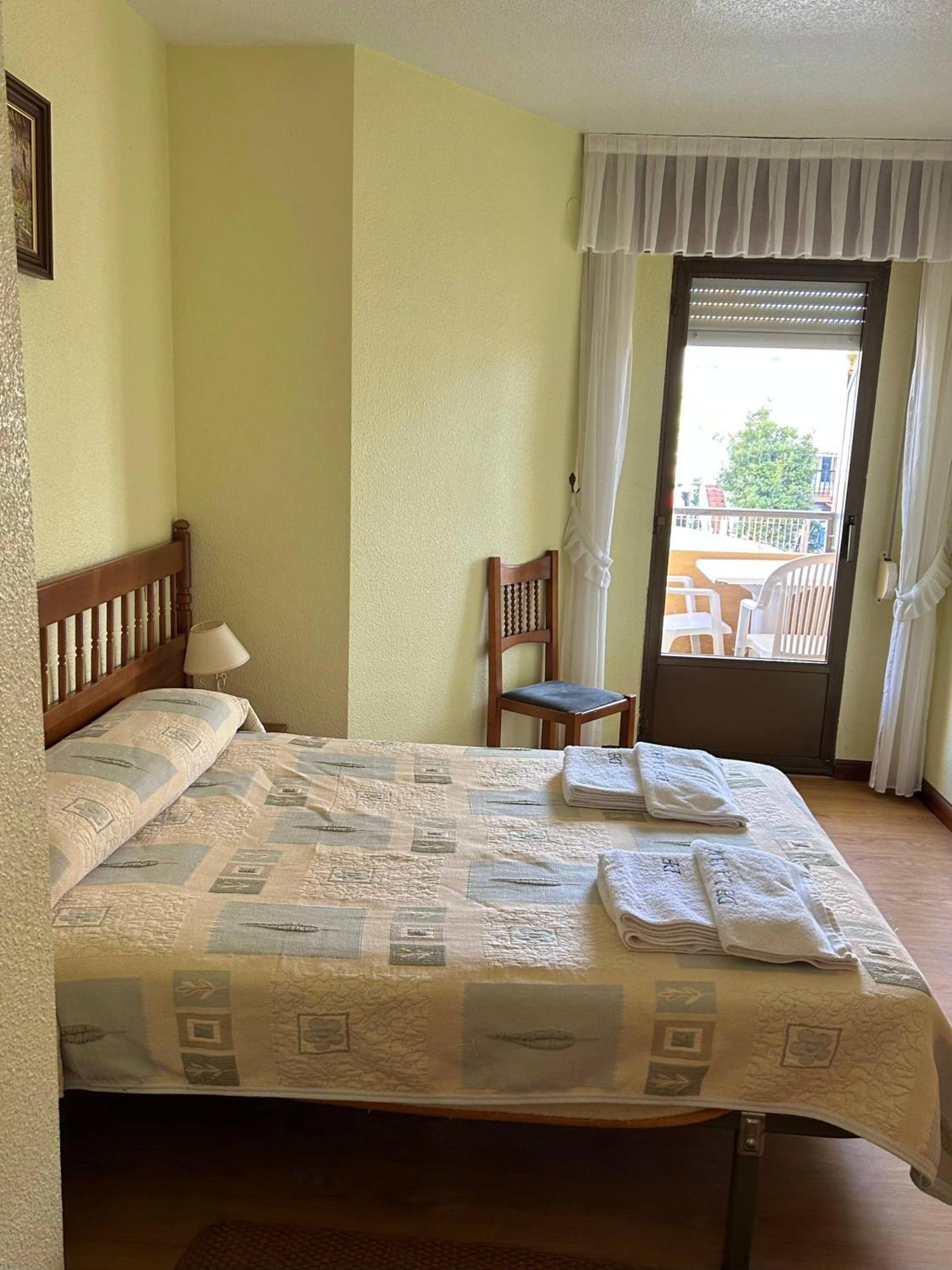 Apartamentos De La Hoz Isla Luaran gambar