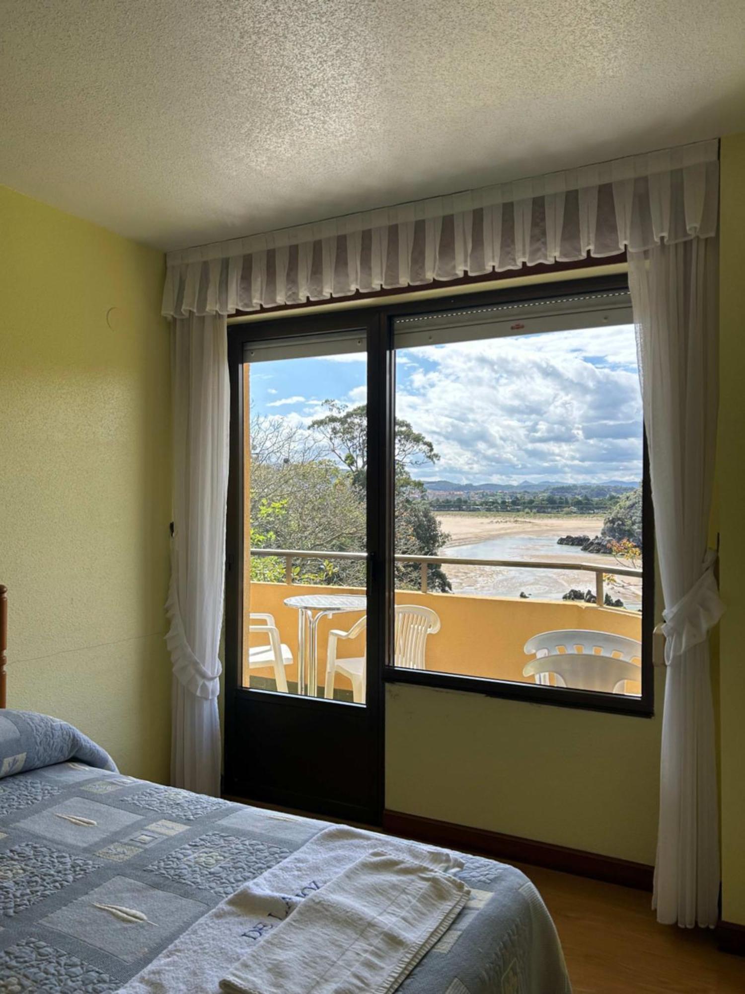 Apartamentos De La Hoz Isla Luaran gambar